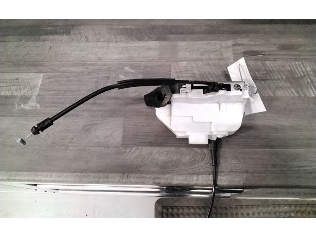 Двигатель центрально замка    Renault Twingo II   