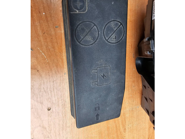 Pojistková skříňka 95471068, 1068U Opel Antara 2011