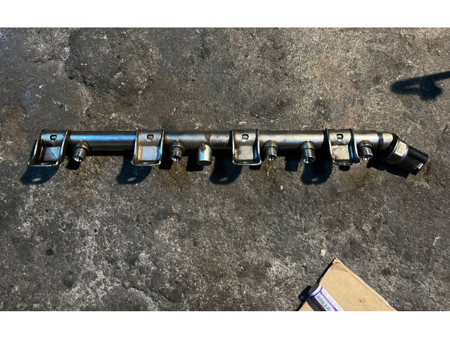 Vstřikovací lišta 7547599, 7537319 BMW X6 E71