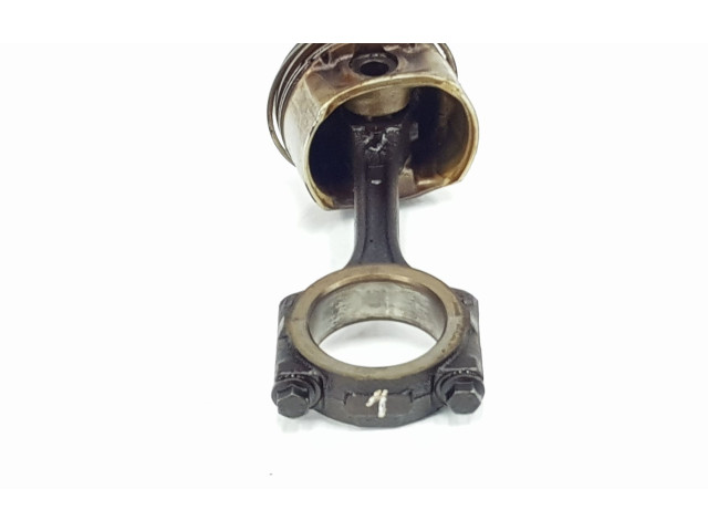 Поршень с шатуном 7701478731, 7701478731 Dacia Sandero