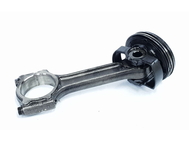 Шатун K9K646 121008820R, 121008820R    Renault Clio IV  