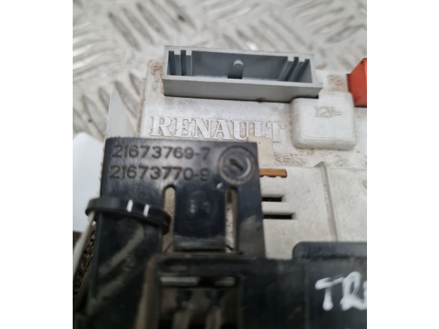 Дисплей    216737697, 216737697   Renault Trafic II (X83)