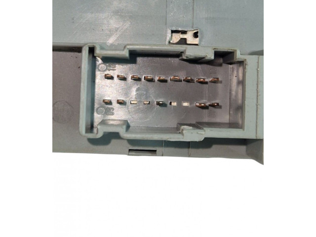Блок предохранителей 406626, 50513353CPL   Alfa Romeo  159   -  года