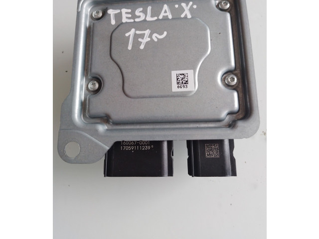 Блок подушек безопасности 103676700A Tesla Model X