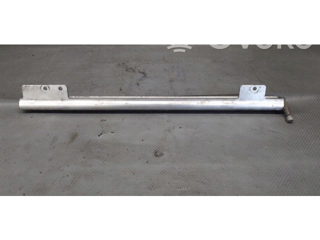 Vstřikovací lišta 8658593 Volvo XC90