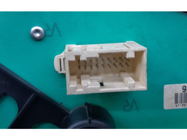 Přístrojová deska  Citroen Berlingo 2006 9659364180  