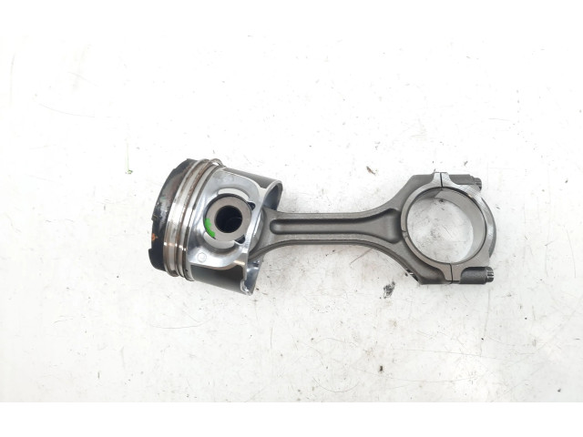 Поршень с шатуном 4N14 Mitsubishi Outlander