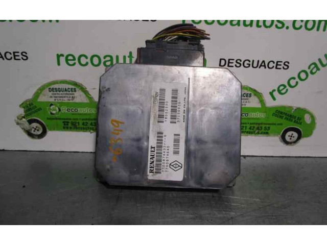 Блок управления коробкой передач 7700874433G, YB002530 Renault Safrane