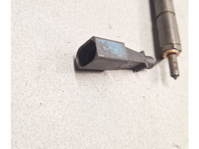 Форсунка 059130202G, 32133784    Audi A6 S6 C5 4B  BFC 