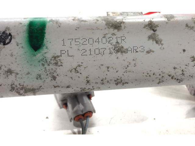 Топливная рампа 175204021R Renault Clio V