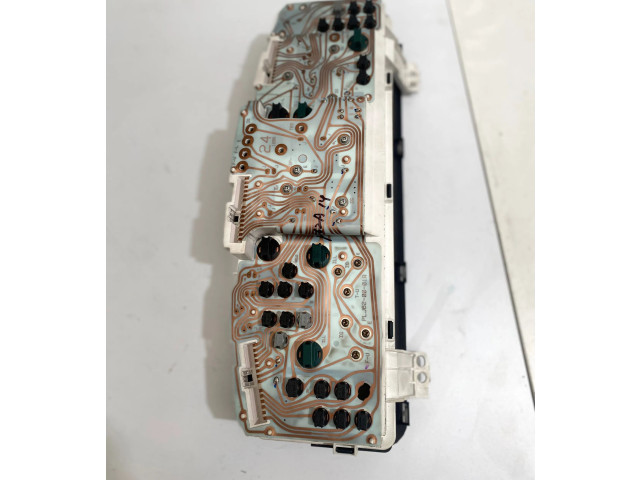 Панель приборов GC5JC, PLJ620001A   Mazda 626       