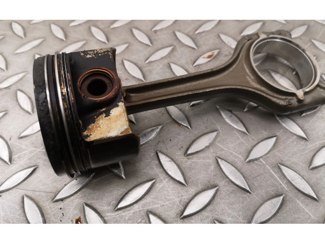 Píst 04EC Audi A1 CPTA