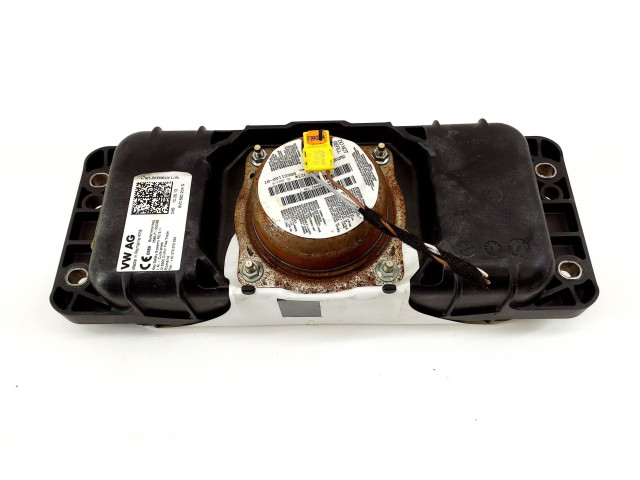 Подушка безопасности пассажира 8V0880204D Skoda Octavia Mk3 (5E)