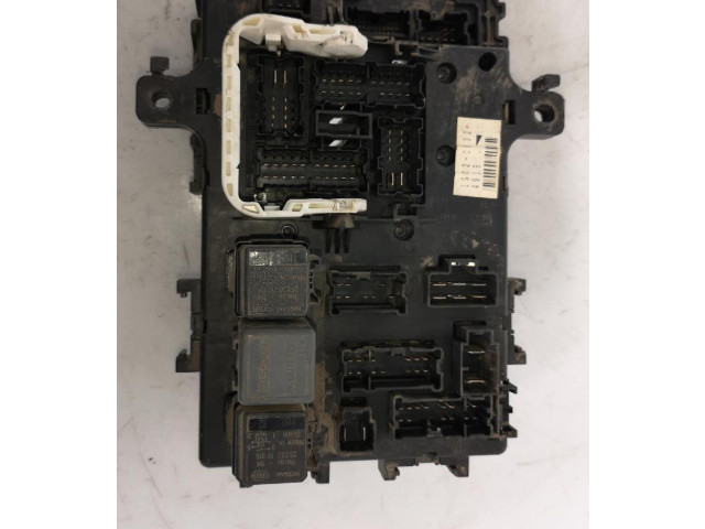 Pojistková skříňka 5WK48510 Nissan Terrano 1996