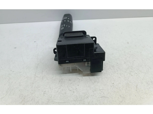 Ручка стеклоочистителей 17D682 Mazda 3 I