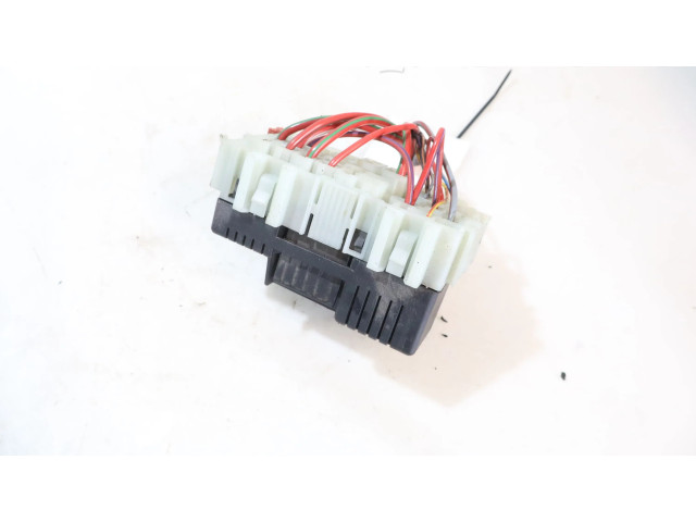 Блок предохранителей Volvo V70