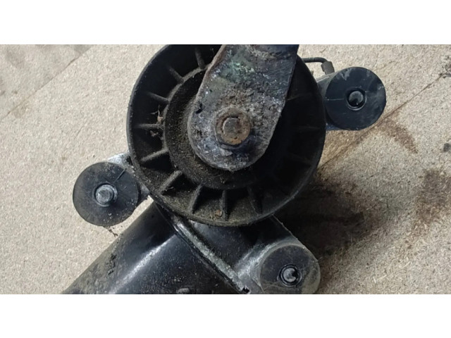 Моторчик дворников MB848433 Mitsubishi Galant