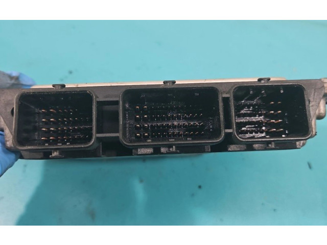 Řídící jednotka 0281011890, IMPRK1381427 Opel Vivaro 2006