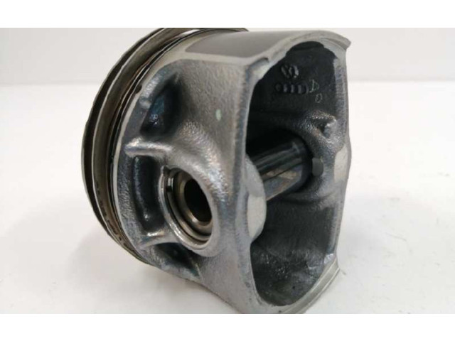 Поршень DKRA Skoda Octavia Mk3 (5E)