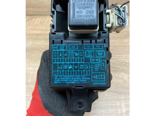 Блок предохранителей MR318828, MB953355   Mitsubishi Carisma    