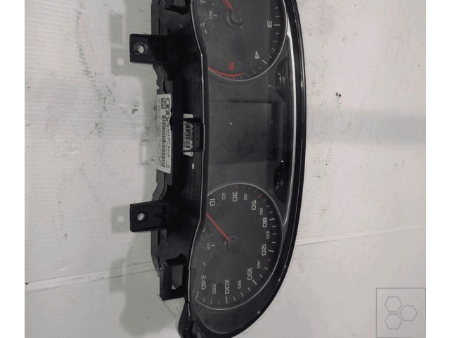 Панель приборов 8X0920900F   Audi A1       