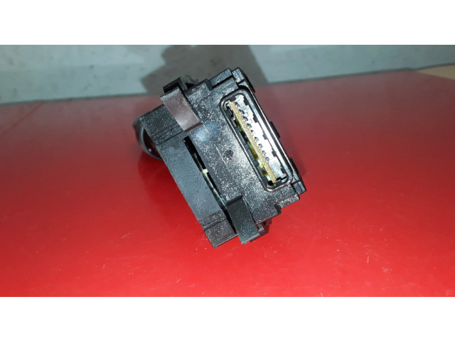 Ручка стеклоочистителей E532016 Citroen C-Crosser