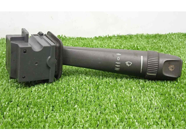 Ручка стеклоочистителей 9452387   Volvo S80