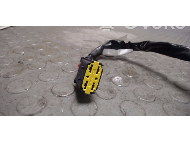 Подрулевой шлейф SRS 8200826300 Dacia Sandero