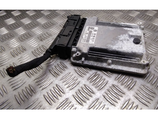 Блок управления двигателя 070906016CM, 0281012089 Volkswagen Phaeton