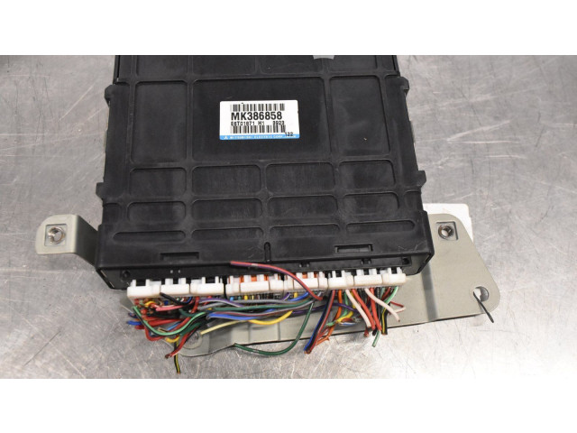 Блок управления впрыском Mitsubishi Pajero