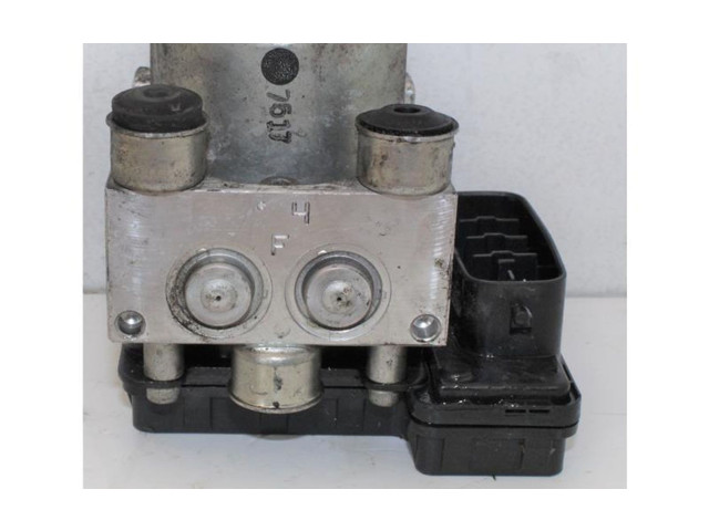 Блок АБС Daihatsu Trevis 2008 - 2010 года