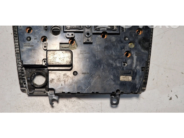 Блок управления климат-контролем 8691949, M082S10000   Volvo V70