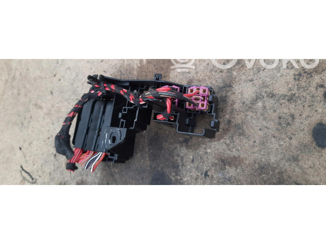 Блок предохранителей 8K0971845A Audi Q5 SQ5