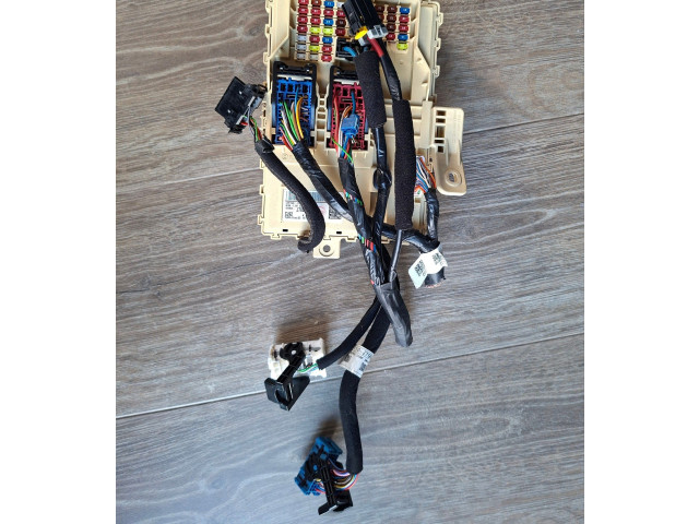 Блок предохранителей 91950J7920   KIA Pro Cee'd III    