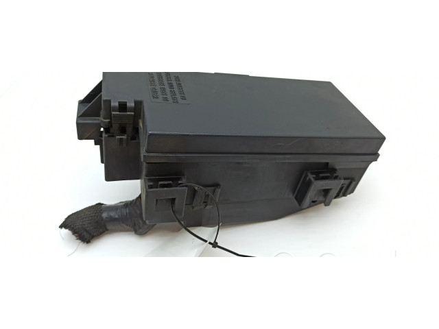 Блок предохранителей 56048661AG, AGGS094842864 Jeep Grand Cherokee (WK)