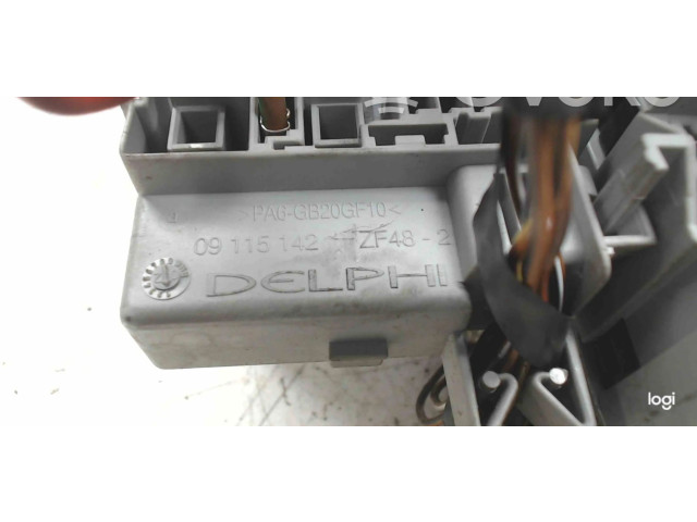 Блок предохранителей 09115142 Opel Combo C