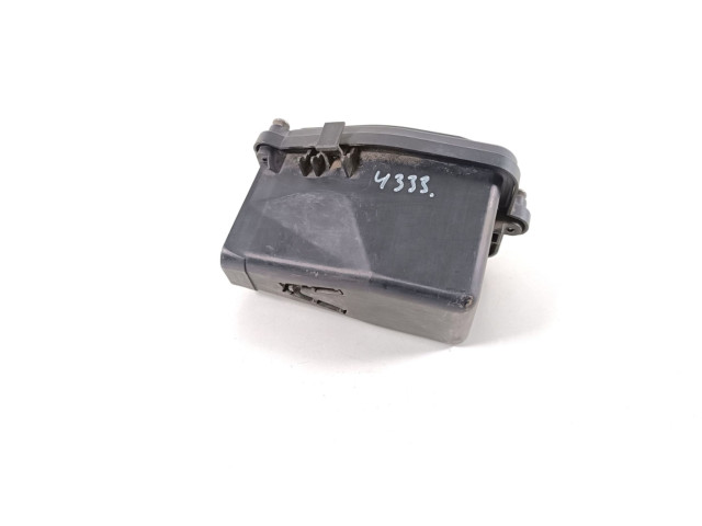 Pojistková skříňka 97061044100 Porsche Panamera (970) 2010