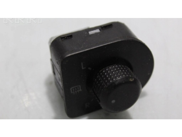 Включатель зеркал