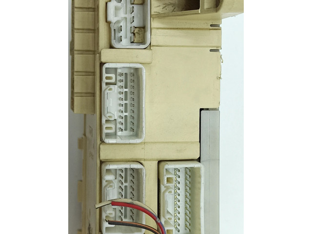 Блок предохранителей 8273050100, 0J210474   Lexus LS 430    