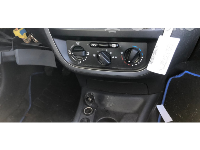 Блок управления климат-контролем 00006452F7   Citroen C2