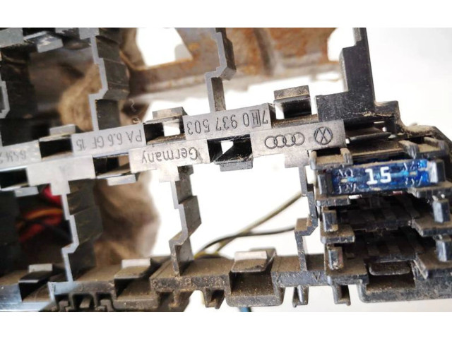 Pojistková skříňka 7h0937503, 7H0937503 Volkswagen Transporter - Caravelle T5 2009