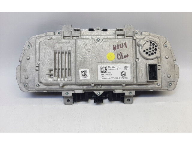 Панель приборов 5E3920774, 5E3920774 Skoda Octavia Mk4