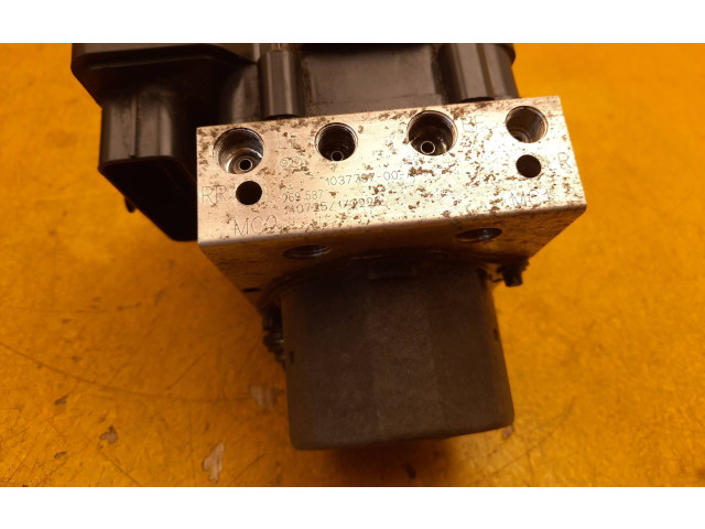 Блок АБС 103779700A, 103779700A Tesla Model S 2012 - года