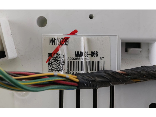 Панель приборов MN179239, MM0039006 Mitsubishi L200