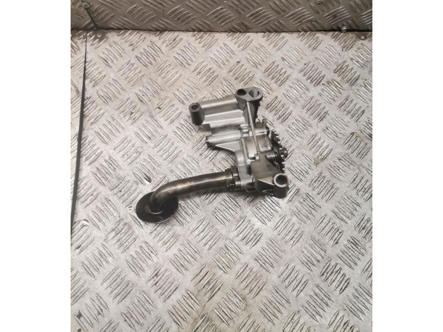 Масляный насос   038115121a  Volkswagen PASSAT B6 