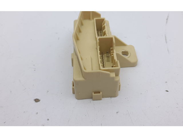 Блок предохранителей 91940J7040 KIA Ceed