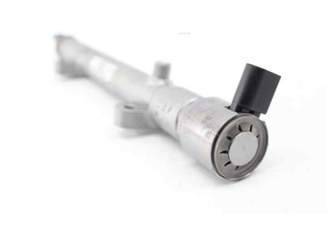 Vstřikovací lišta A6510700495 Mercedes-Benz C W204