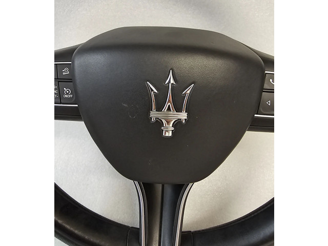 Руль Maserati Levante  2017 -  года 06700897750, ZHUC0970233      