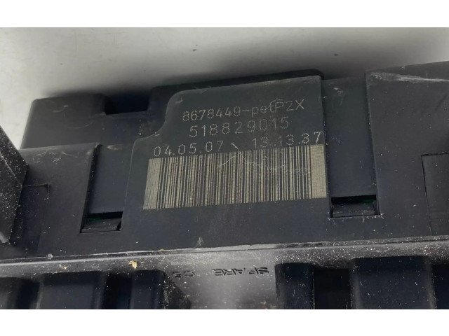 Блок предохранителей 8678449, 518829015 Volvo S80