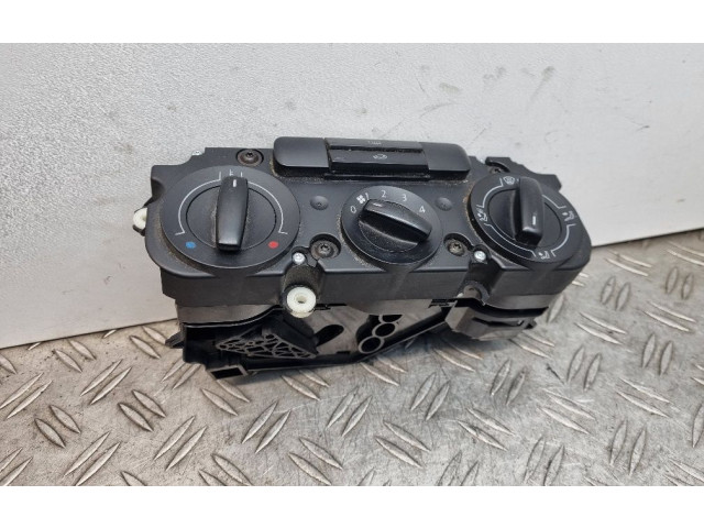 Блок управления климат-контролем 1T2819045B, 74731000 Volkswagen Caddy